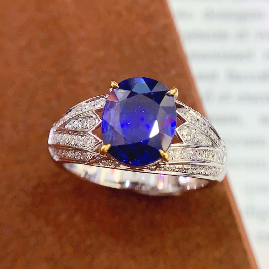 14k Gold 2.45 Ct Natural Sapphire & Diamond Ring - 4