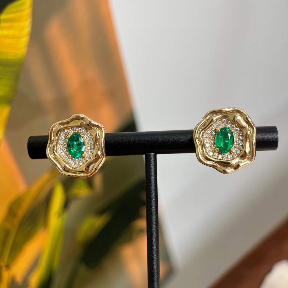 14k Gold 1.30 Ctw Vivid Green Natural Emerald & Diamond Earrings - 3