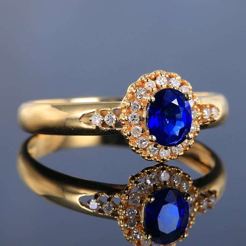 14k Gold 0.65 Ctw Vivid Blue Natural Sapphire & Diamond Ring - 5