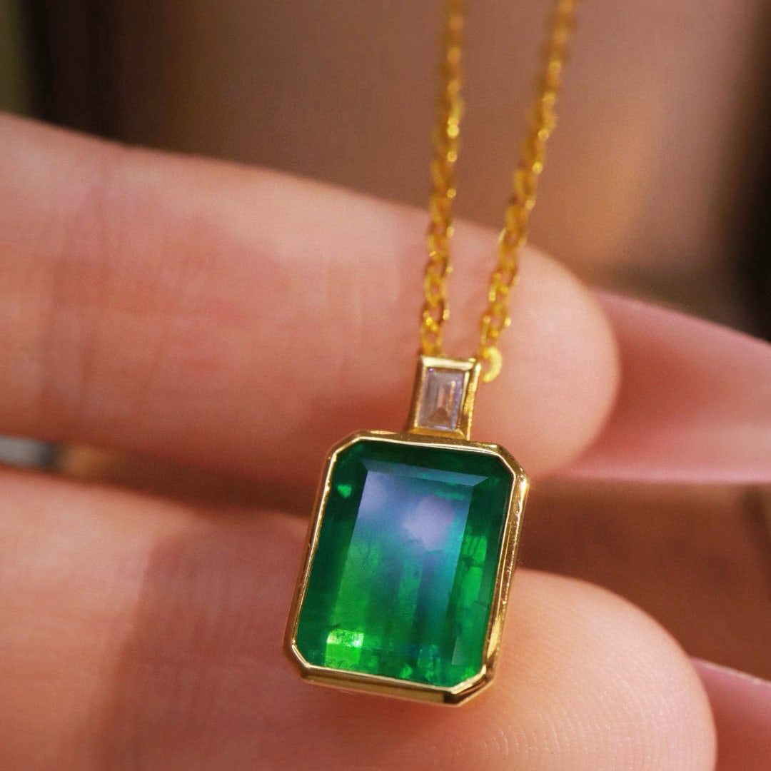 14k Gold 3.225 Ctw Vivid Green Natural Emerald & Diamond Necklace - 3