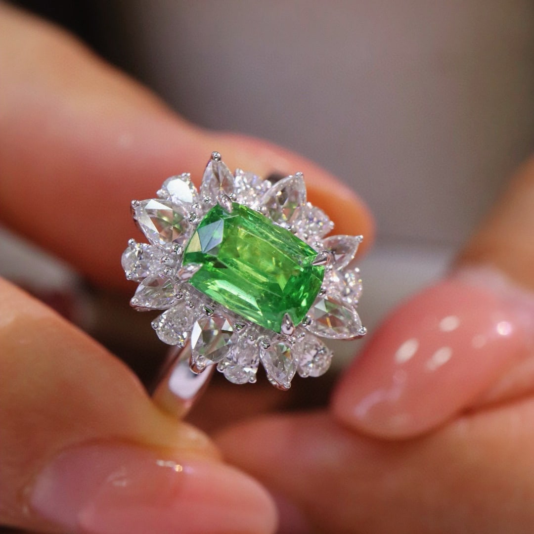 14k Gold 2.87 Ctw Natural Tsavorite & Diamond Ring - 4