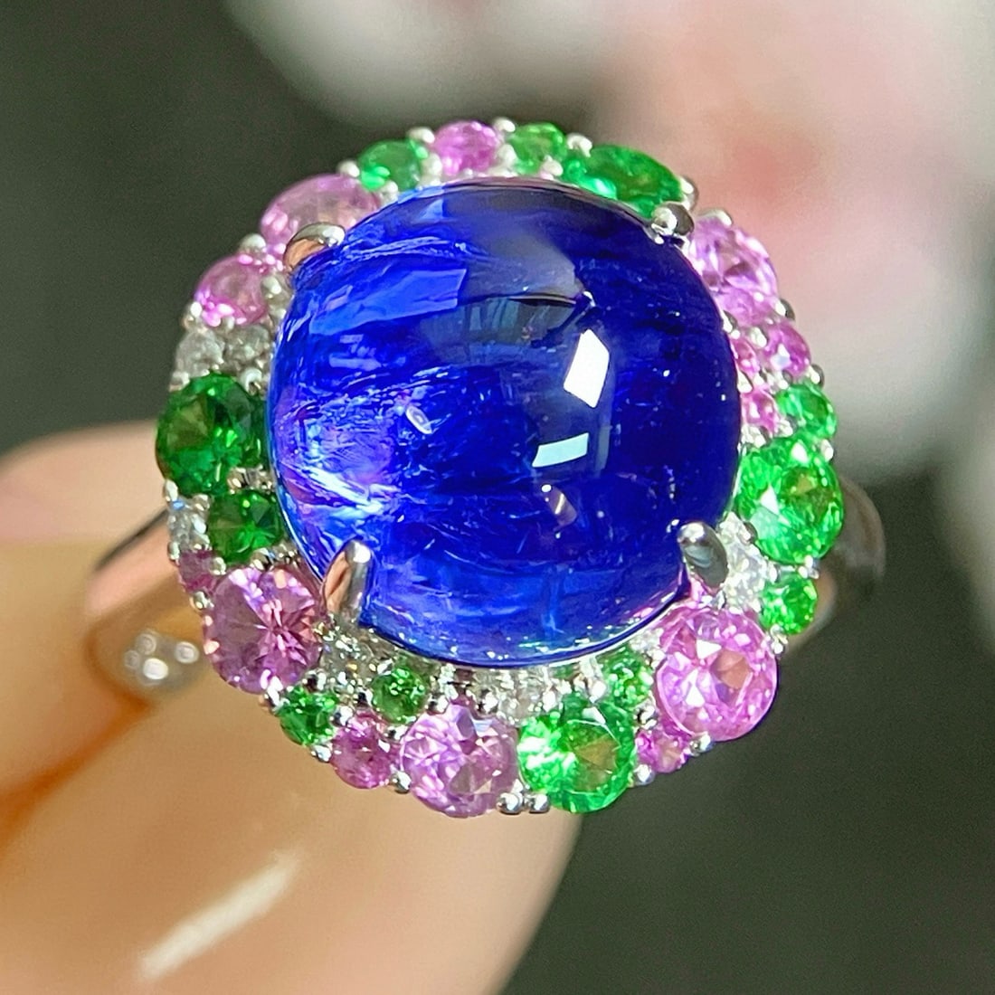 14k Gold 8.66 Ctw Natural Tanzanite & Tsavorite & Sapphire & Diamond Ring - 2