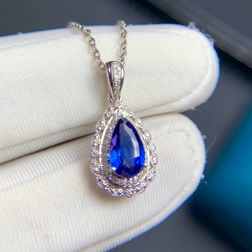14k Gold 1.0 Ct Natural Sapphire & Diamond Pendant( Without Chain ): Ref:230951145 // gold content:14k gold // main gemstone:sapphire // shape:pear // carat weight:1. 0ct // color:cornflower blue // treatment:natural // // adjacent gemstone 2 : diamond //