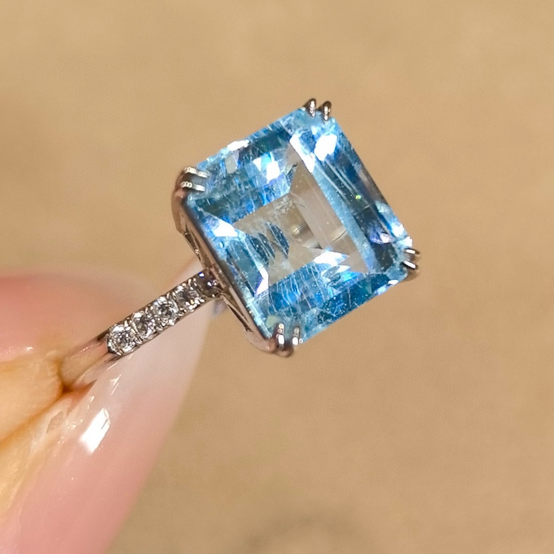 14k Gold 3.95 Ct Natural Aquamarine & Diamond Ring - 6
