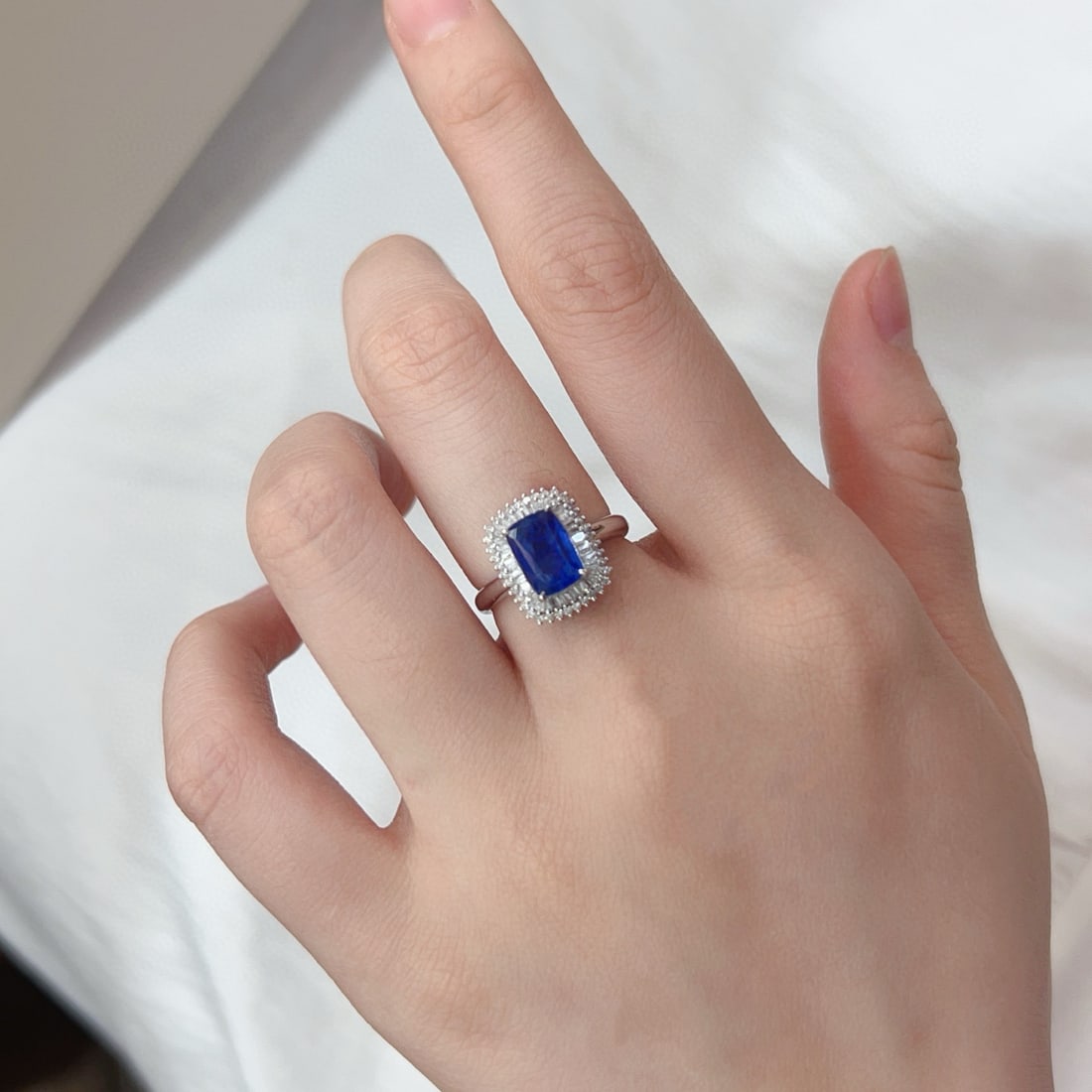 14k Gold 3.26 Ctw Natural Sapphire & Diamond Ring - 6