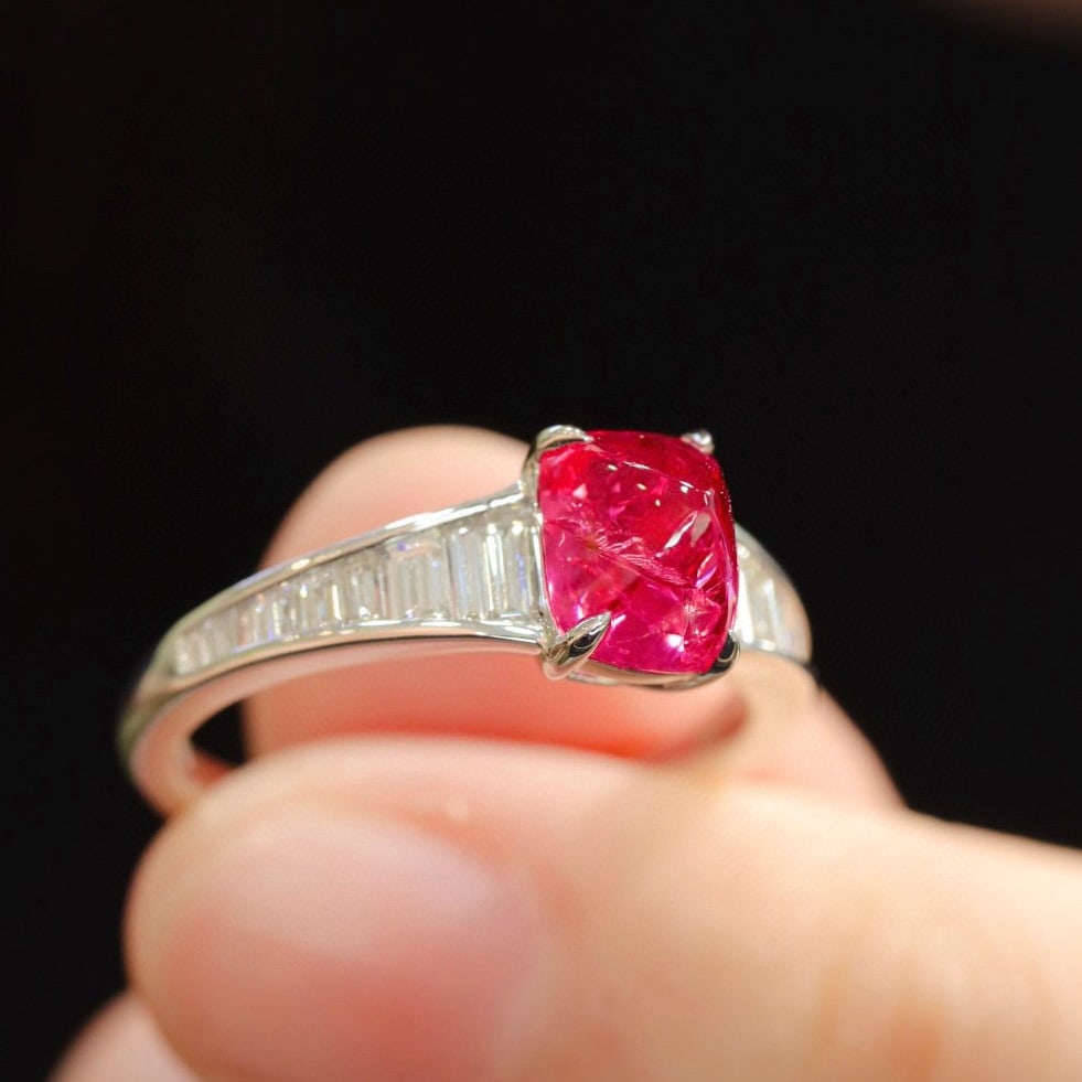 14k Gold 2.4 Ctw Natural Spinel & Diamond Ring - 9