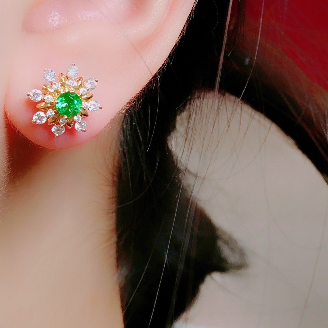 14k Gold 1.12 Ctw Vivid Green Natural Emerald & Diamond Earrings - 4