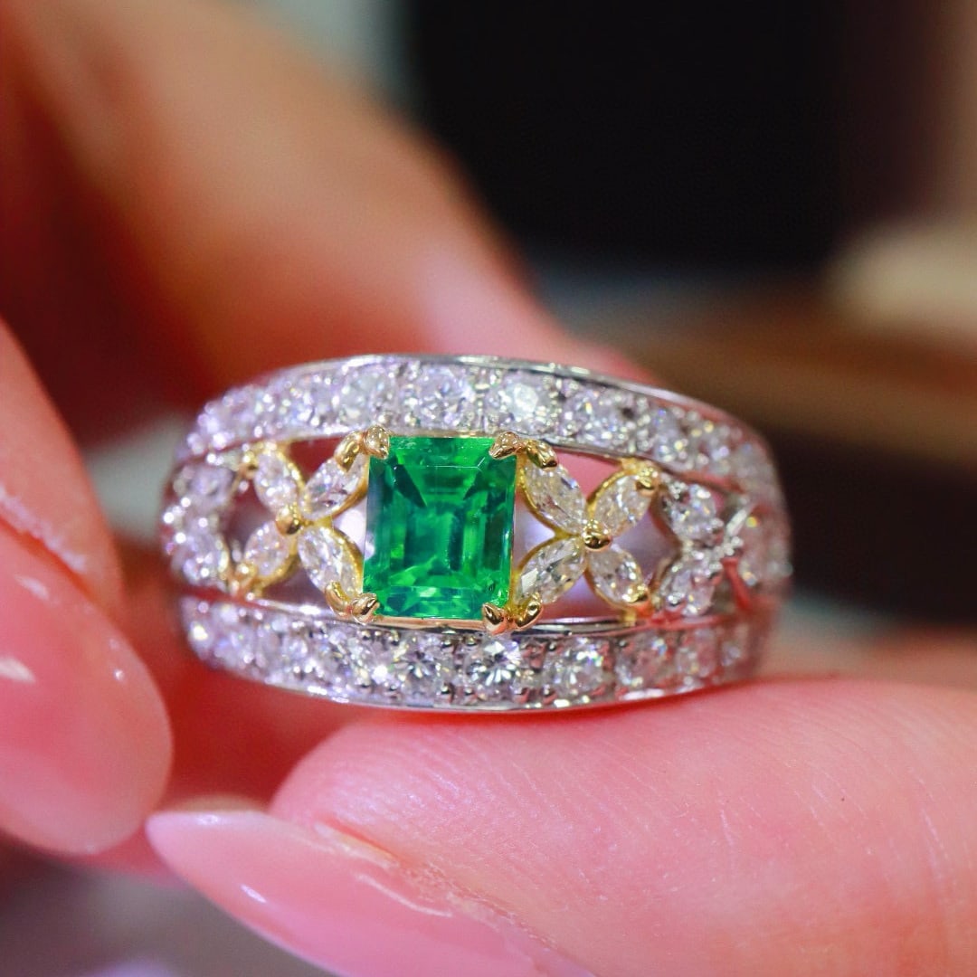 14k Gold 1.64 Ctw Vivid Green Natural Emerald & Diamond Ring - 3