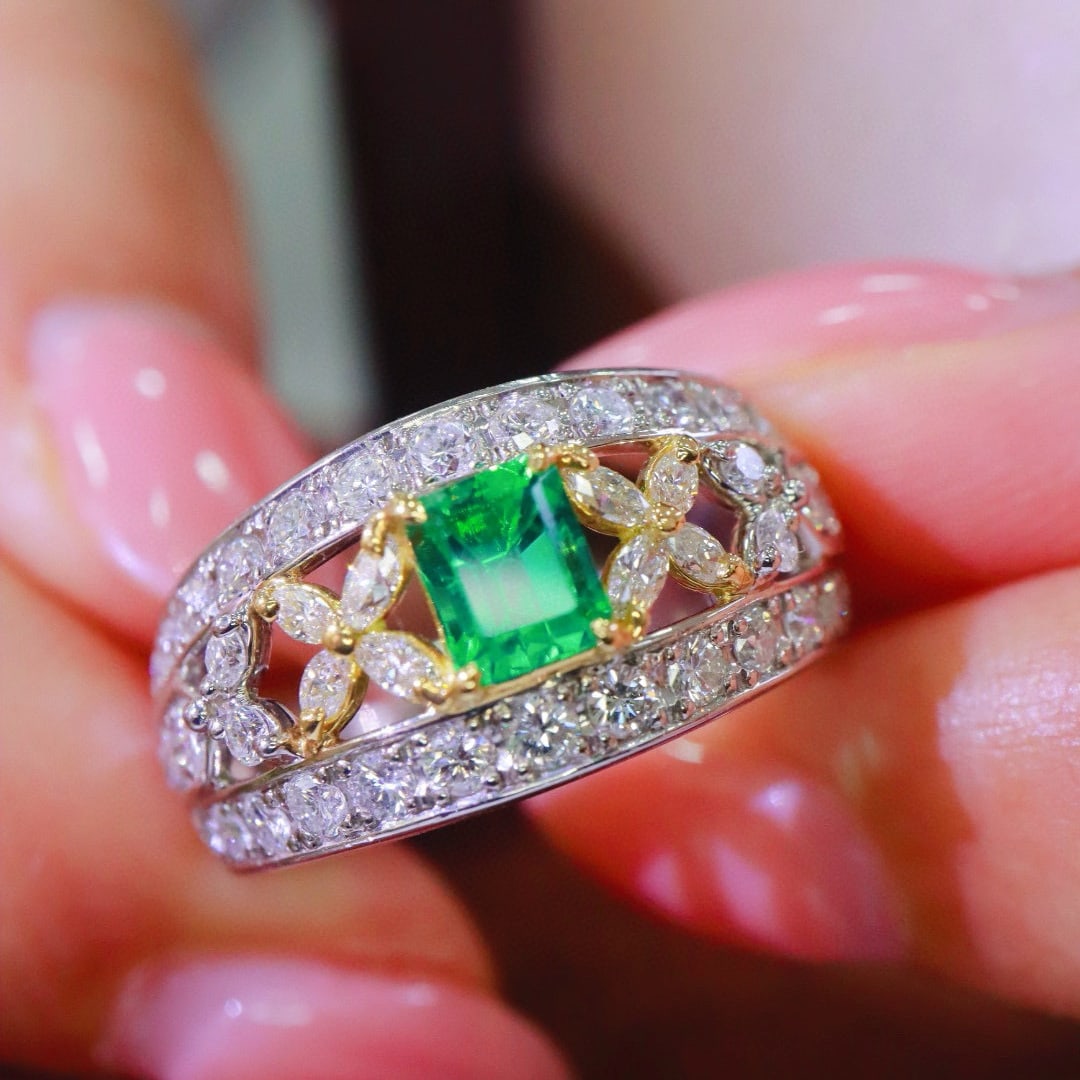 14k Gold 1.64 Ctw Vivid Green Natural Emerald & Diamond Ring - 4