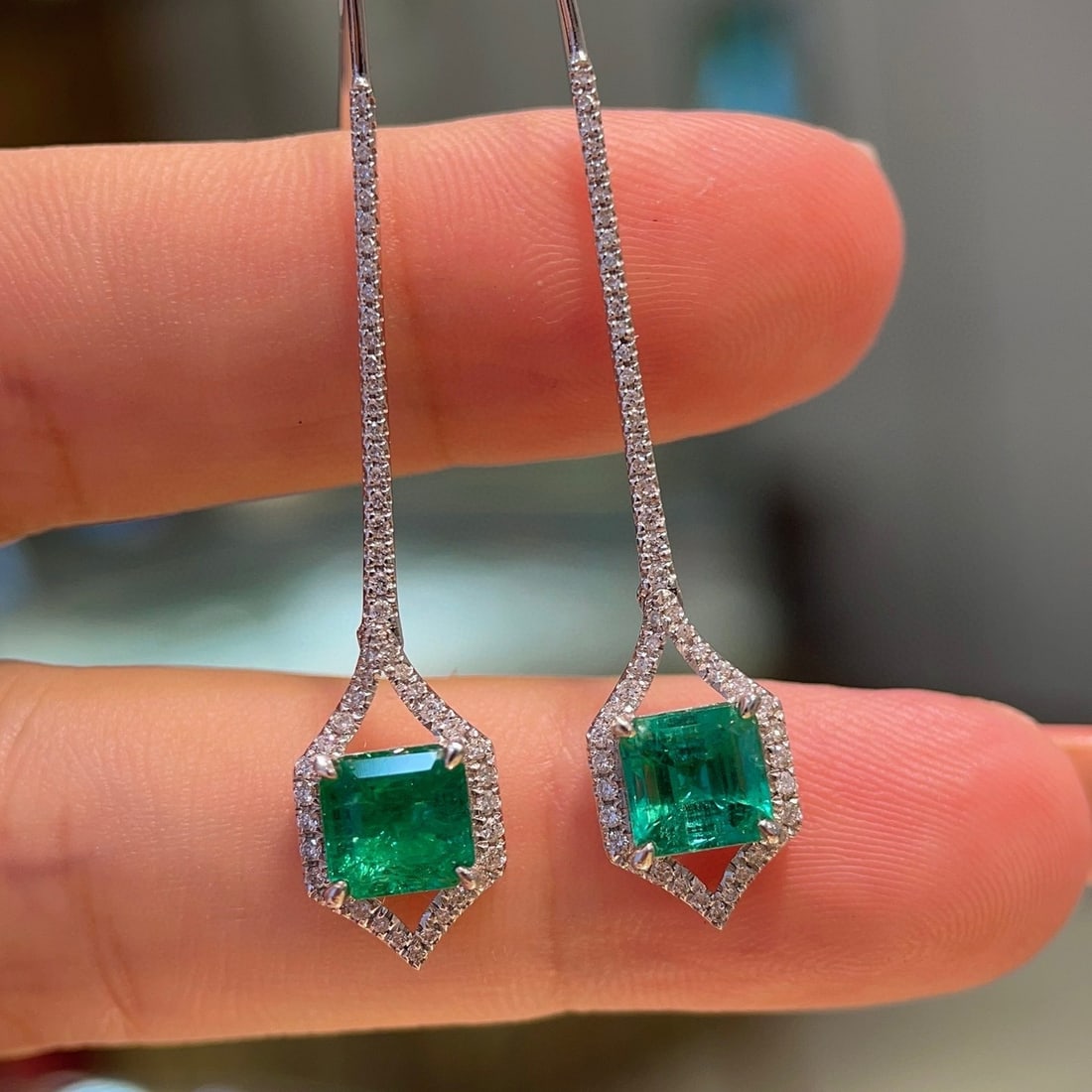 14k Gold 2.42 Ctw Vivid Green Natural Emerald & Diamond Earrings - 3