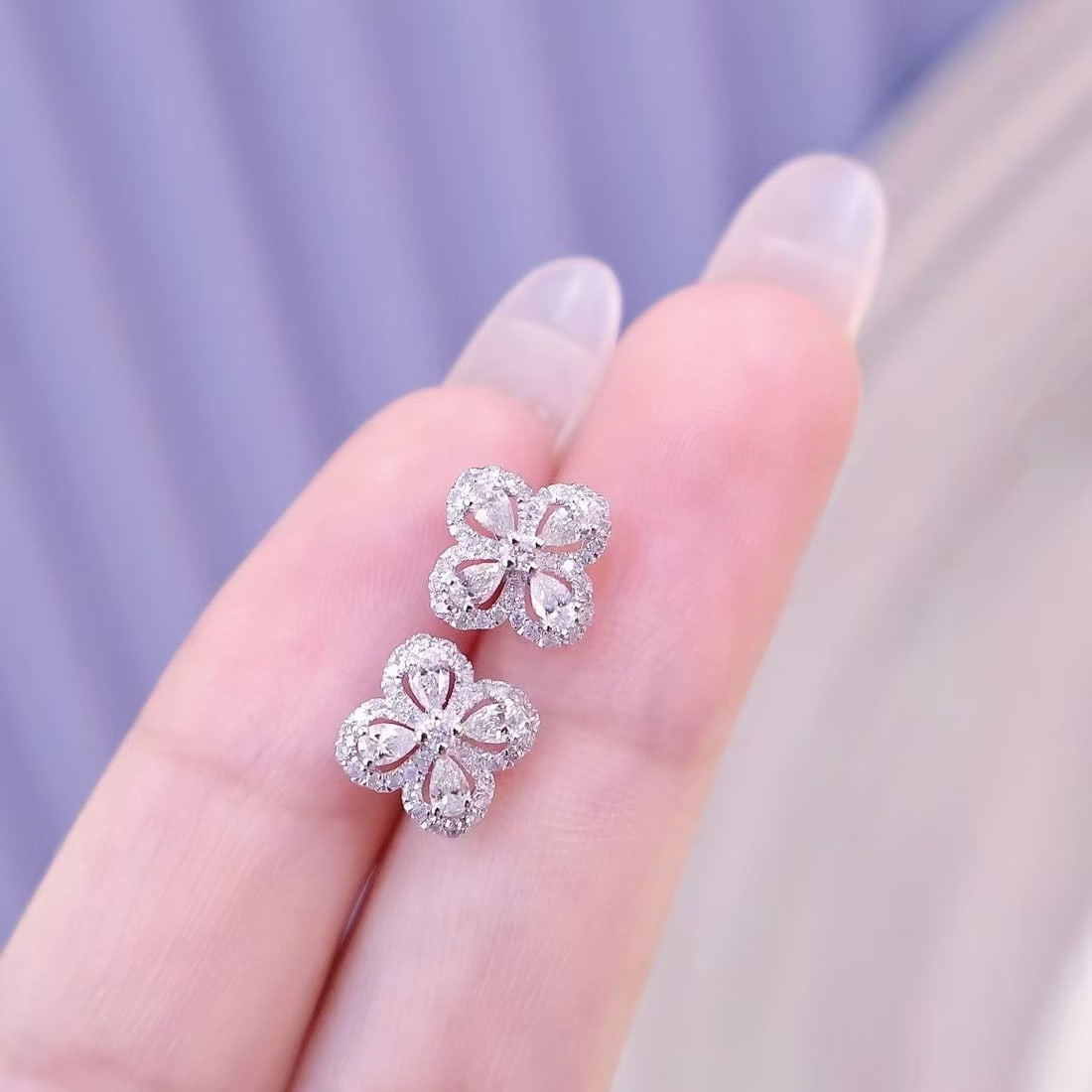 14k Gold 0.8 Ct Natural H Diamond Earrings - 6