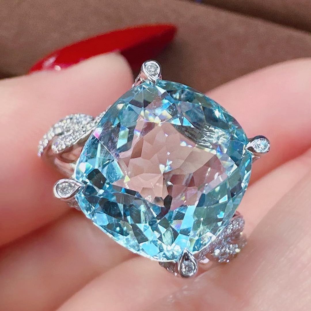 14k Gold 7.16 Ctw Natural Aquamarine & Diamond Ring - 2