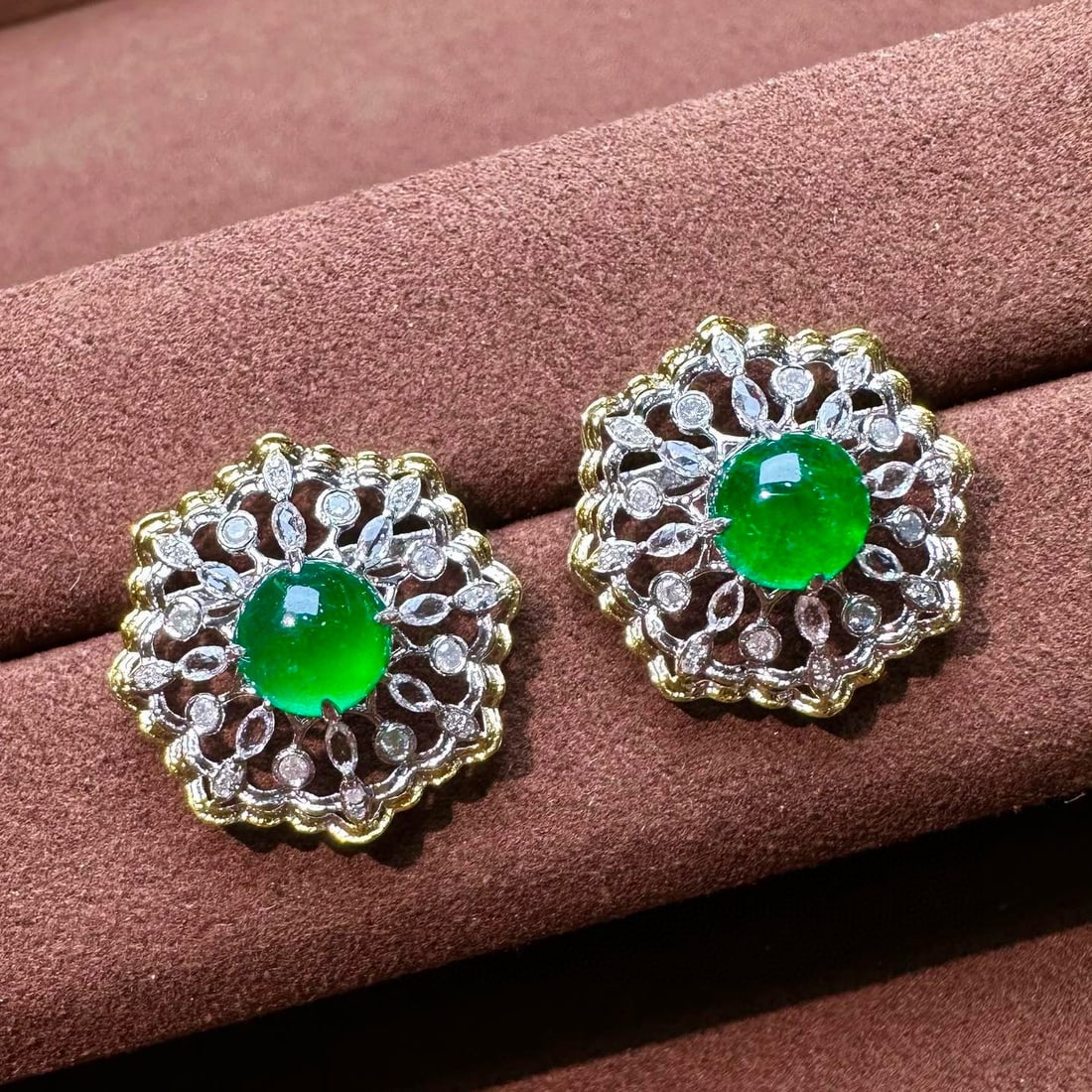 14k Gold 2.52 Ct Vivid Green Natural Emerald & Diamond Earrings - 5