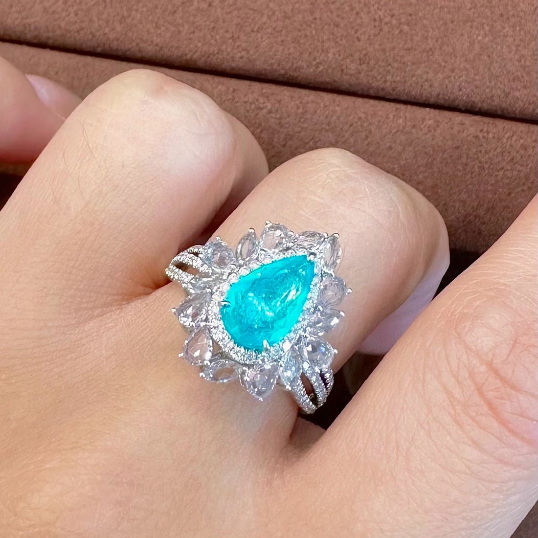 14k Gold 1.36 Ctw Natural Paraiba Tourmaline & Diamond Ring - 4