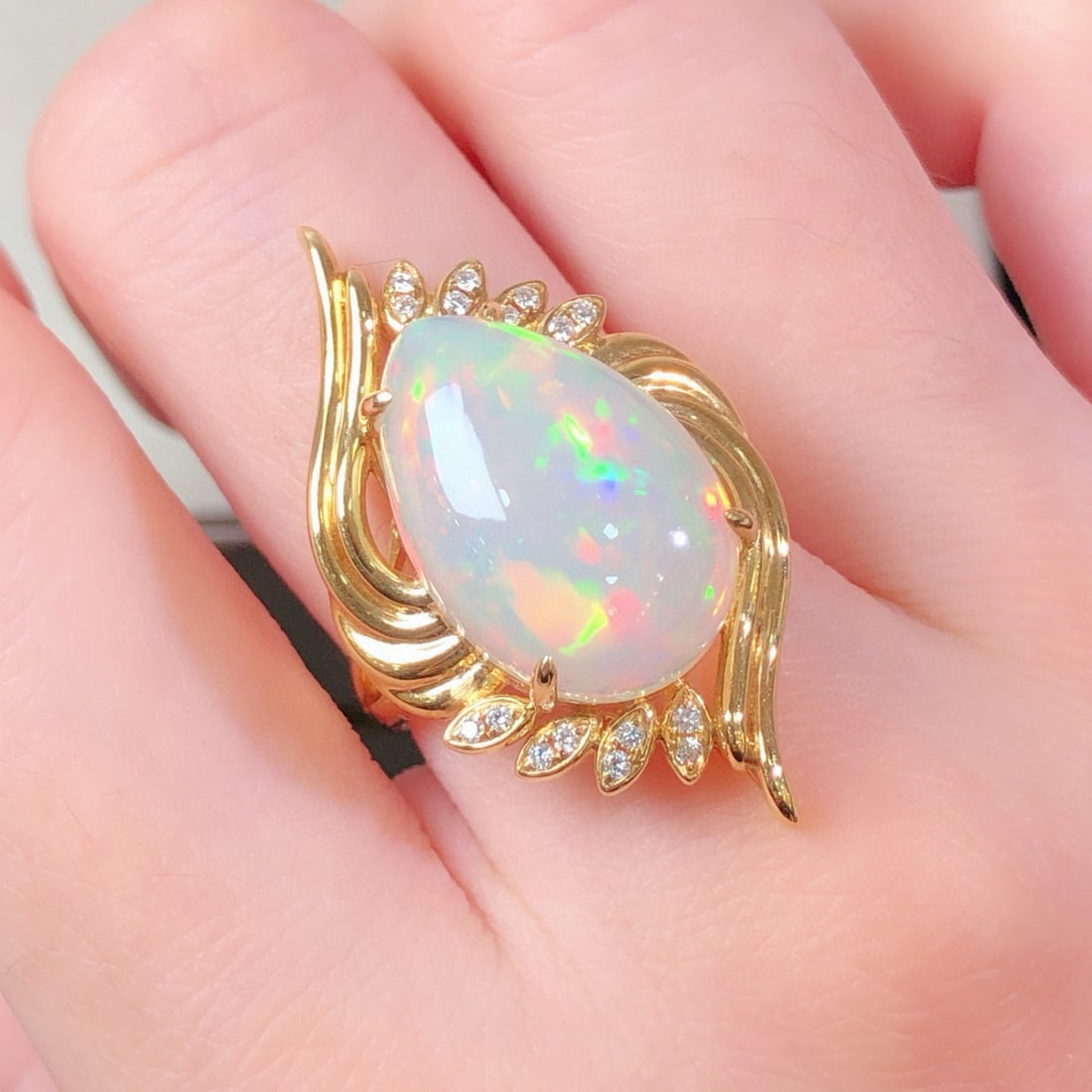 14k Gold 8.44 Ctw Natural Opal & Diamond Ring - 7