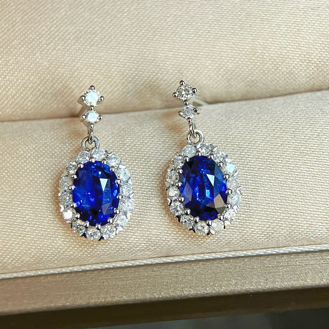14k Gold 2.87 Ctw Natural Sapphire & Diamond Earrings - 5