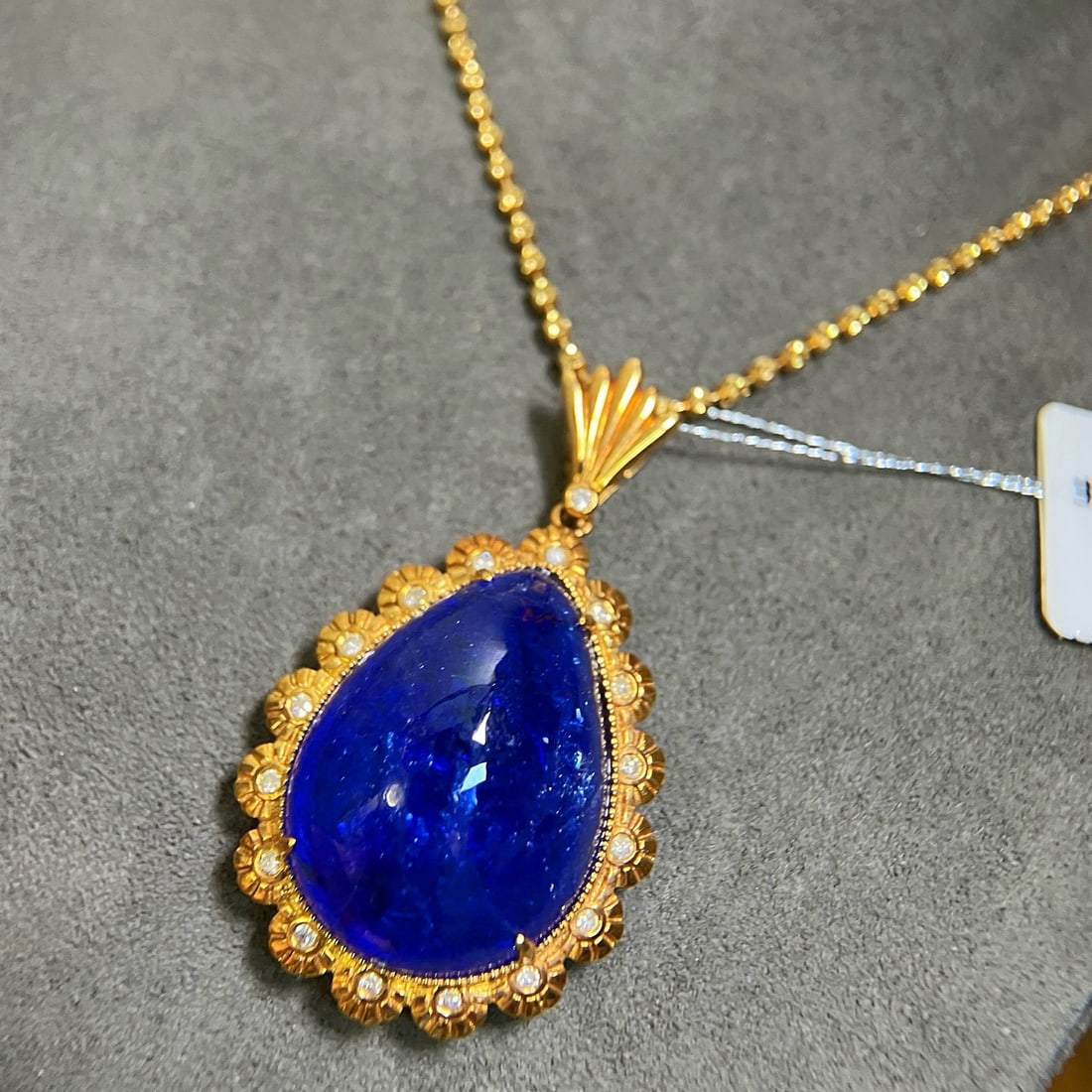 14k Gold 29.58 Ctw Natural Tanzanite & Diamond Pendant( Without Chain ) - 4