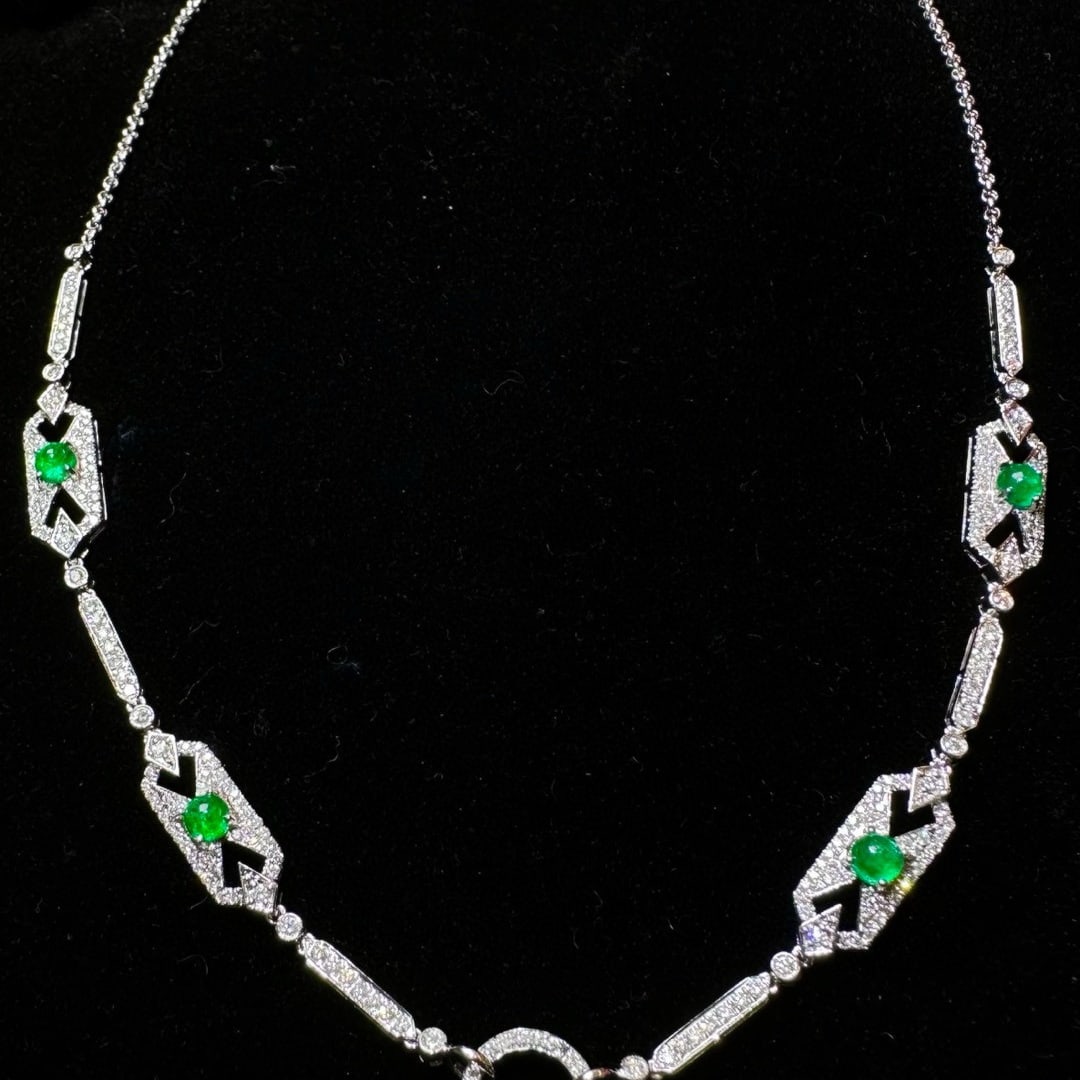 14k Gold 2.19 Ctw Vivid Green Natural Emerald & Diamond Necklace: Ref:230952038 // gold content:14k gold // main gemstone:emerald // shape:round // carat weight:0. 94ct // color:vivid green // treatment:natural // cut grade:g // // adjacent gemstone 2 : diamond // s