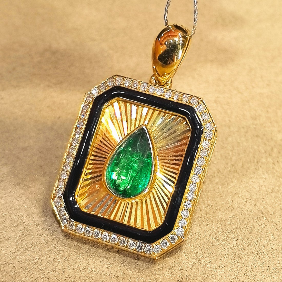 14k Gold 1.28 Ctw Vivid Green Natural Emerald & Diamond Pendant( Without Chain ) - 5