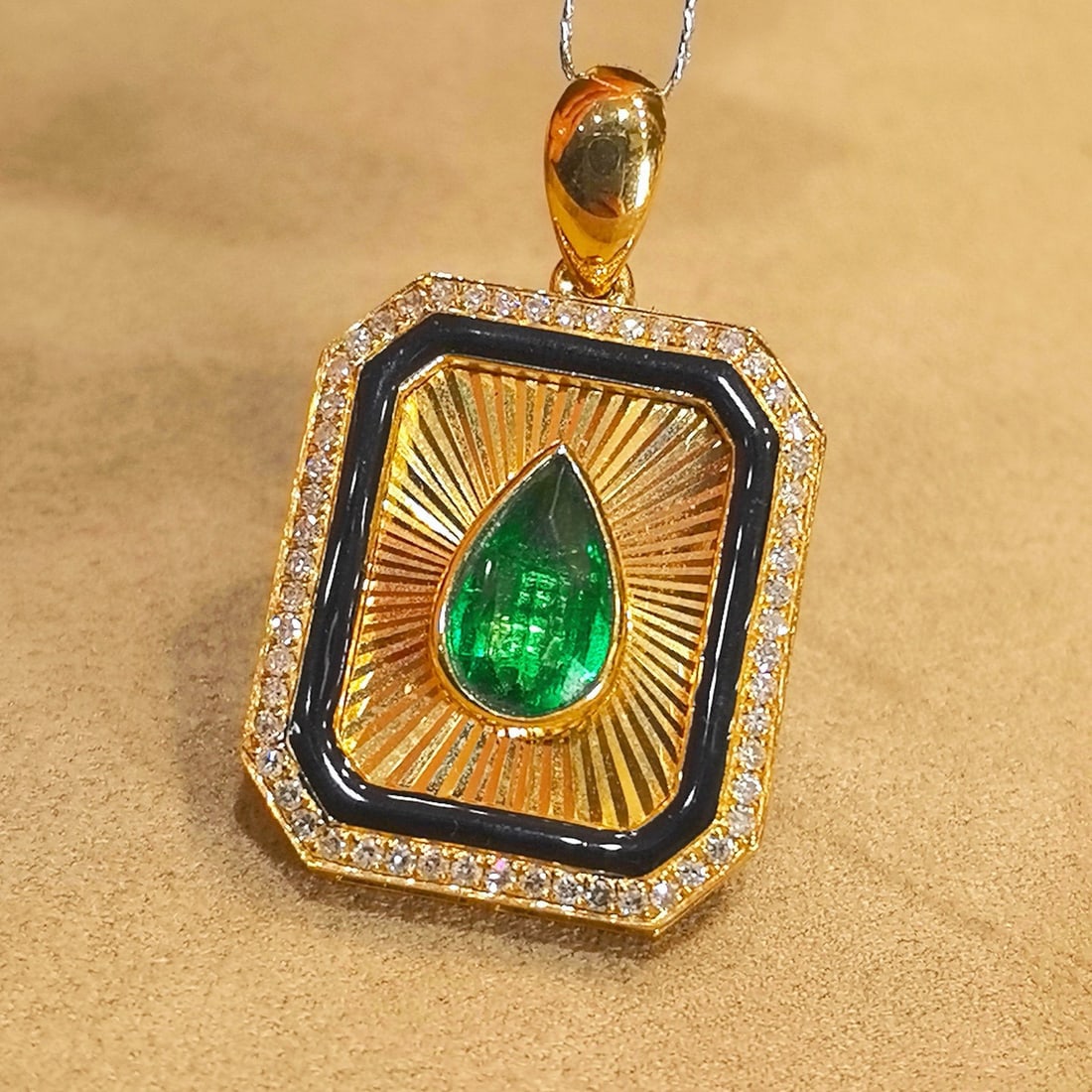 14k Gold 1.28 Ctw Vivid Green Natural Emerald & Diamond Pendant( Without Chain ) - 7