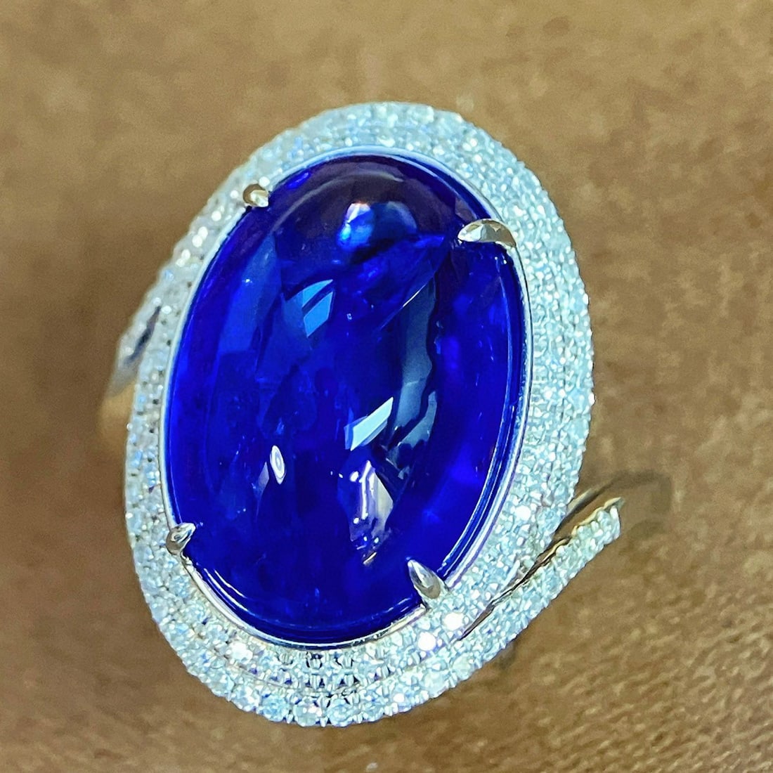 14k Gold 11.78 Ctw Natural Tanzanite & Diamond Ring - 2