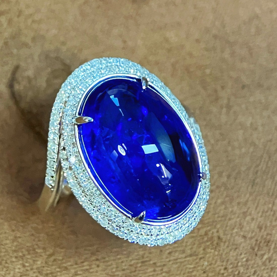14k Gold 11.78 Ctw Natural Tanzanite & Diamond Ring - 4