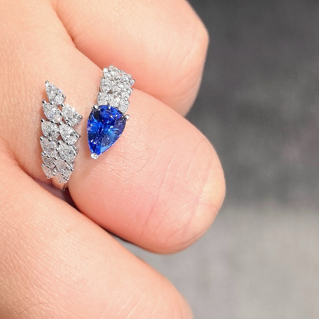 14k Gold 2.00 Ctw Natural Sapphire & Lab Grown Diamond Ring - 2