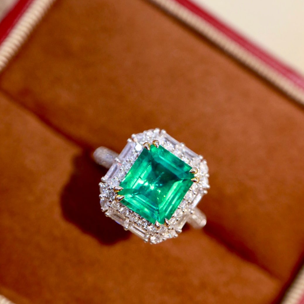 14k Gold 3.28 Ctw Natural Emerald & Diamond Ring - 7