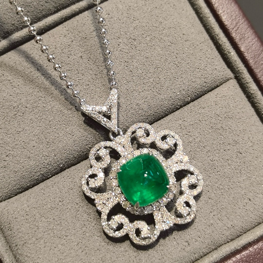 14k Gold 4.06 Ctw Vivid Green Natural Emerald & Diamond Pendant( Without Chain ) - 3