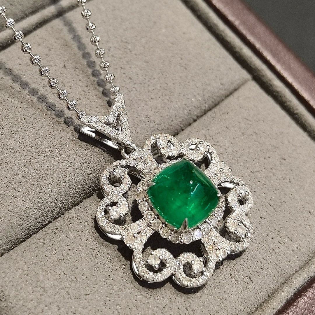 14k Gold 4.06 Ctw Vivid Green Natural Emerald & Diamond Pendant( Without Chain ) - 4