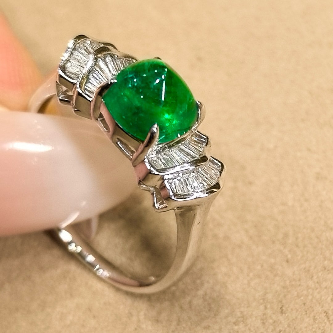 14k Gold 1.86 Ctw Vivid Green Natural Emerald & Diamond Ring - 2