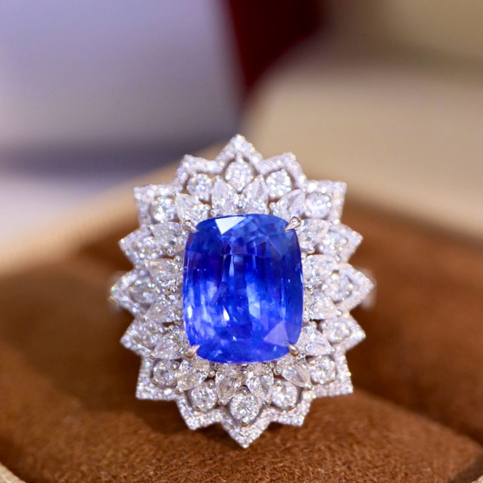 14k Gold 6.34 Ctw Natural Sapphire & Diamond Ring - 4