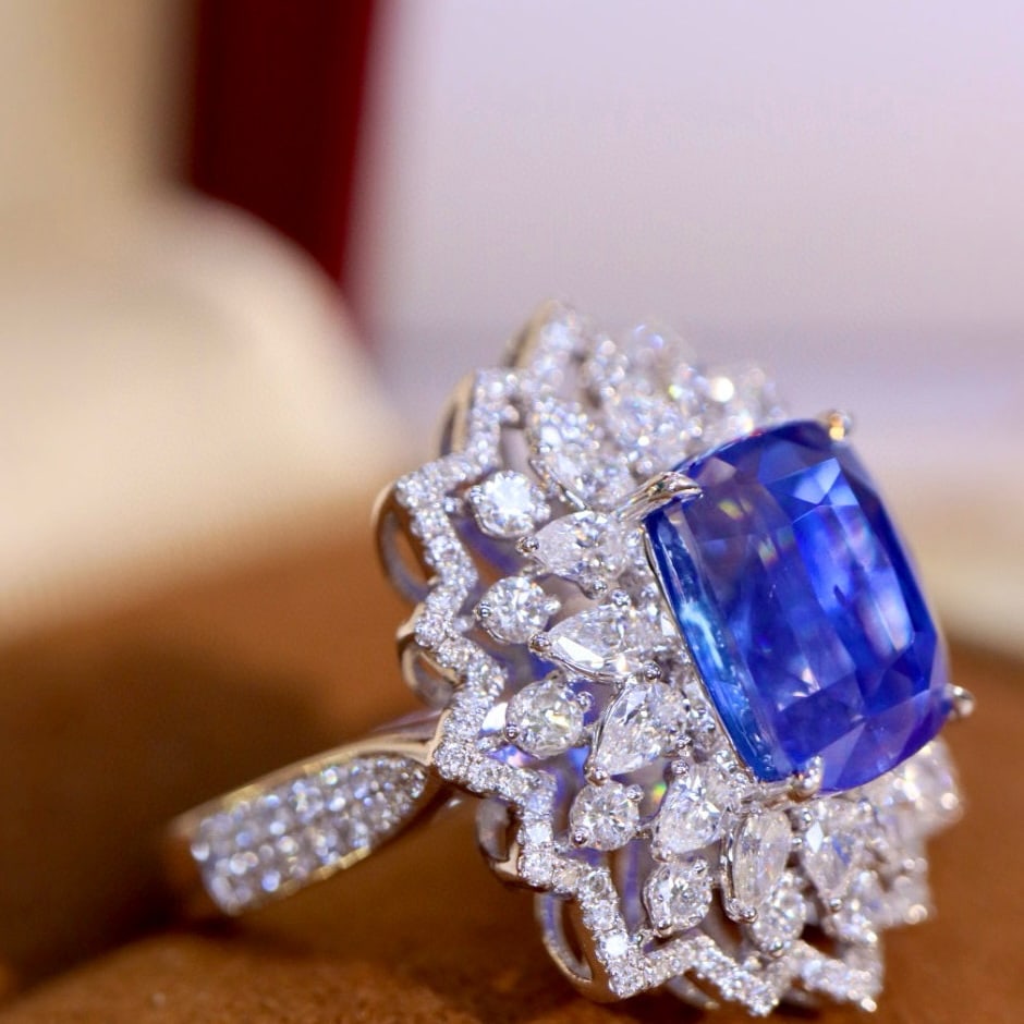 14k Gold 6.34 Ctw Natural Sapphire & Diamond Ring - 5