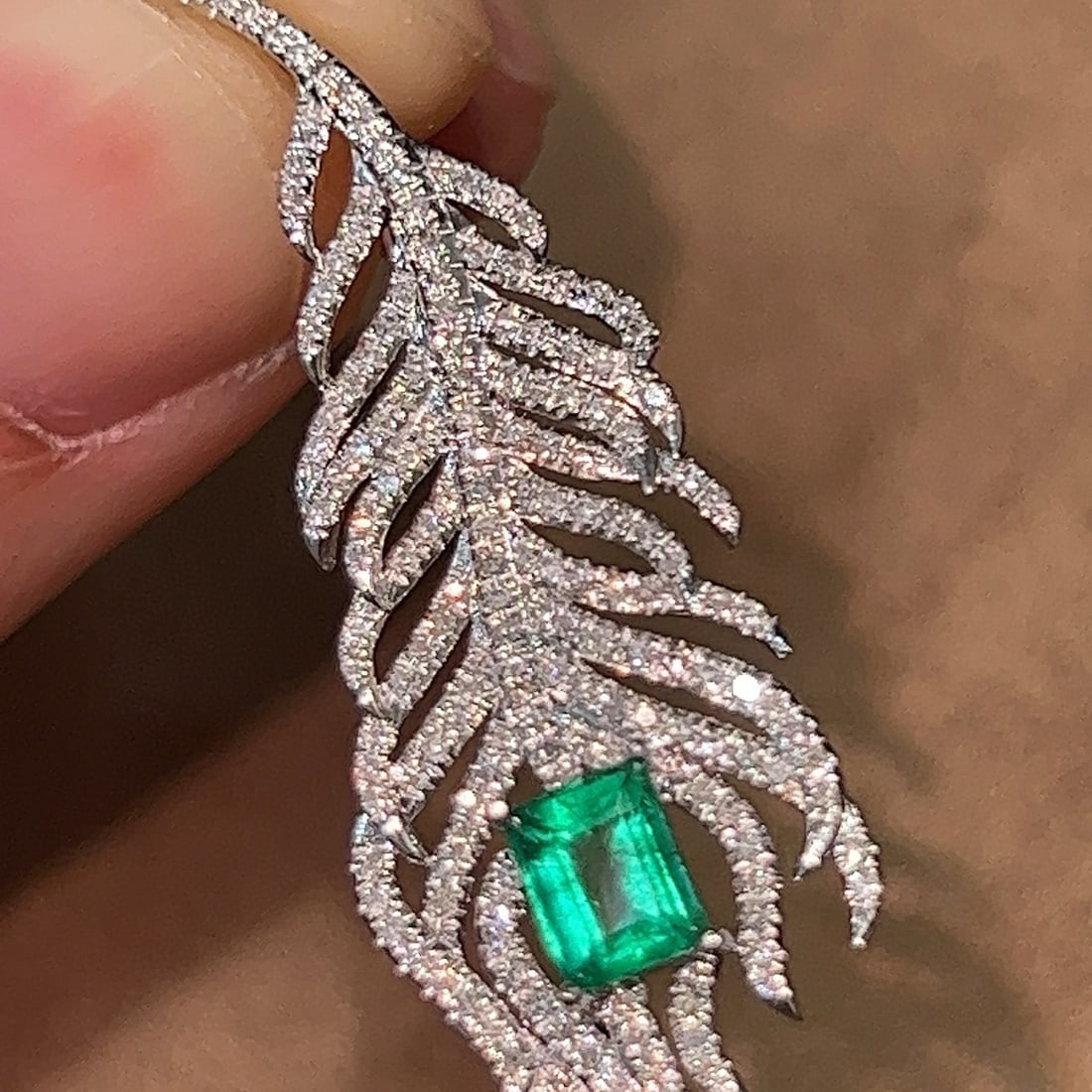 14k Gold 0.61 Ct Vivid Green Natural Emerald & Diamond Brooch/pendant( Without Chain ) - 5