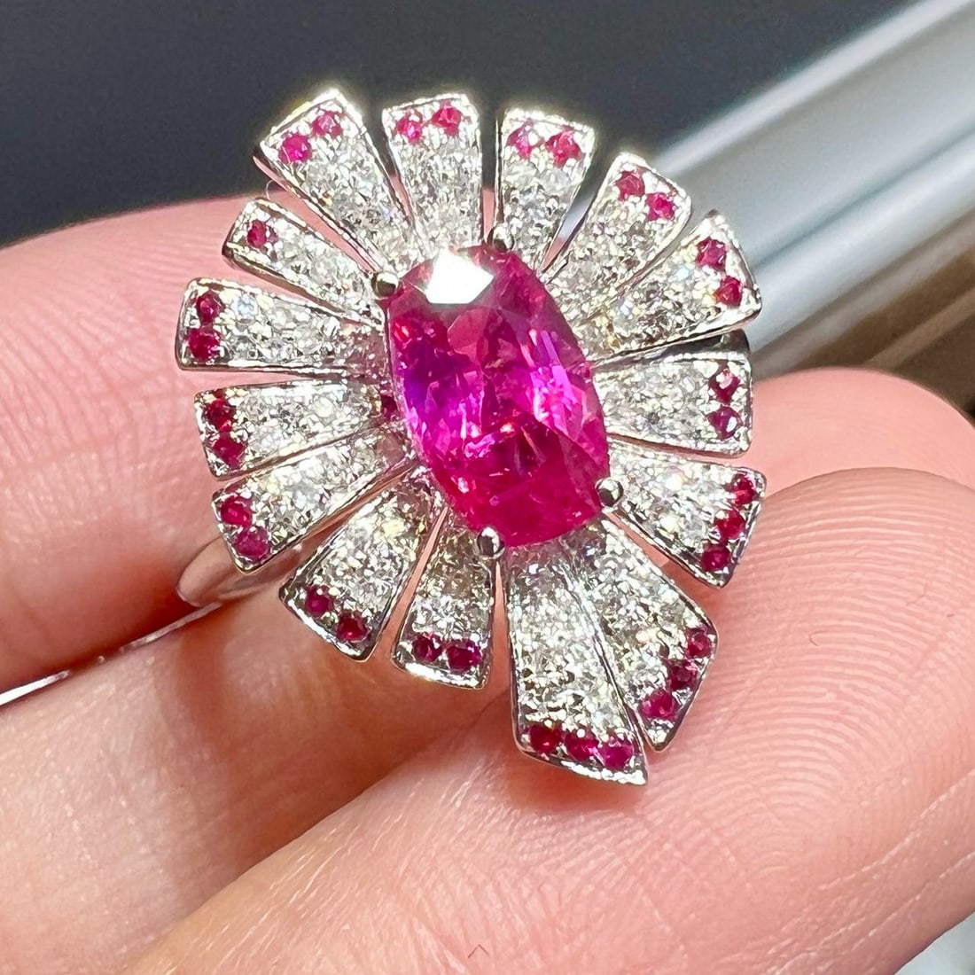 14k Gold 1.1 Ct Natural Ruby & Diamond Ring - 3