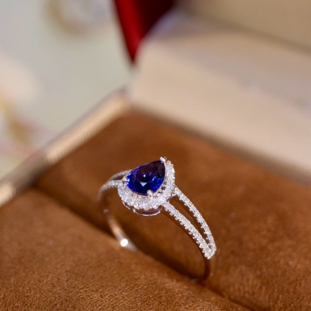 14k Gold 0.89 Ctw Natural Sapphire & Diamond Ring - 6