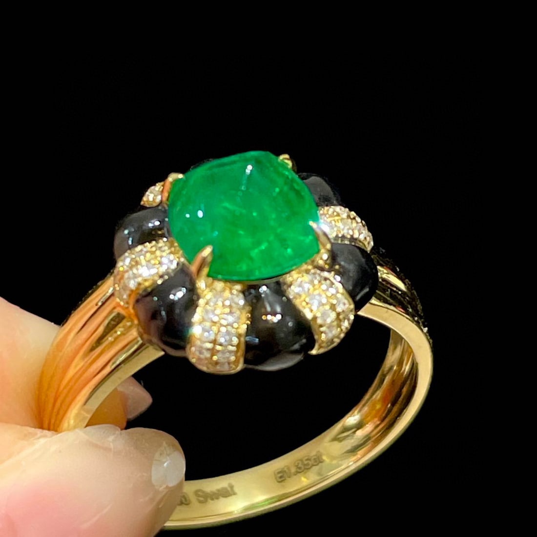 14k Gold 1.35 Ct Vivid Green Natural Emerald & Diamond Ring - 2