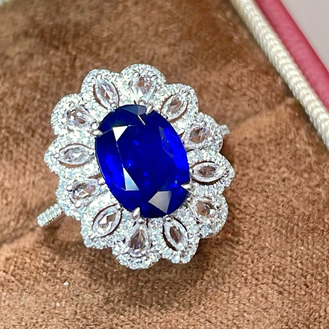 14k Gold 2 Ct Natural Sapphire & Diamond Ring: Ref:230952116 // gold content:14k gold // ring size:7. 25us // // main gemstone:sapphire // shape:oval // carat weight:2ct // color:royal blue // treatment:natural // // adjacent gemstone 2 : diamond