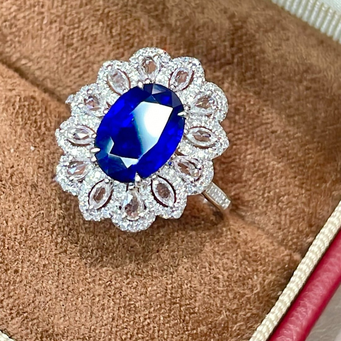 14k Gold 2 Ct Natural Sapphire & Diamond Ring - 2