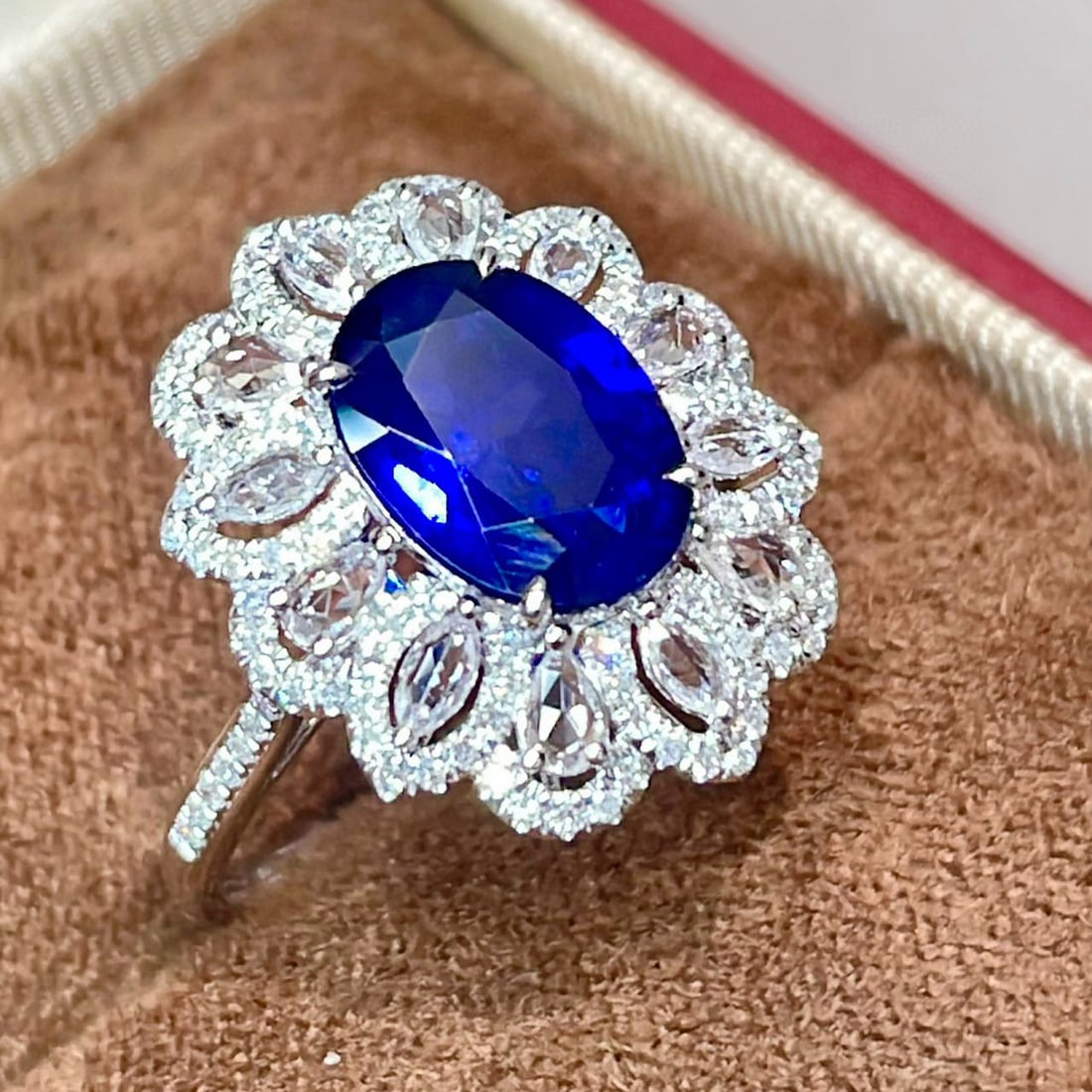 14k Gold 2 Ct Natural Sapphire & Diamond Ring - 3