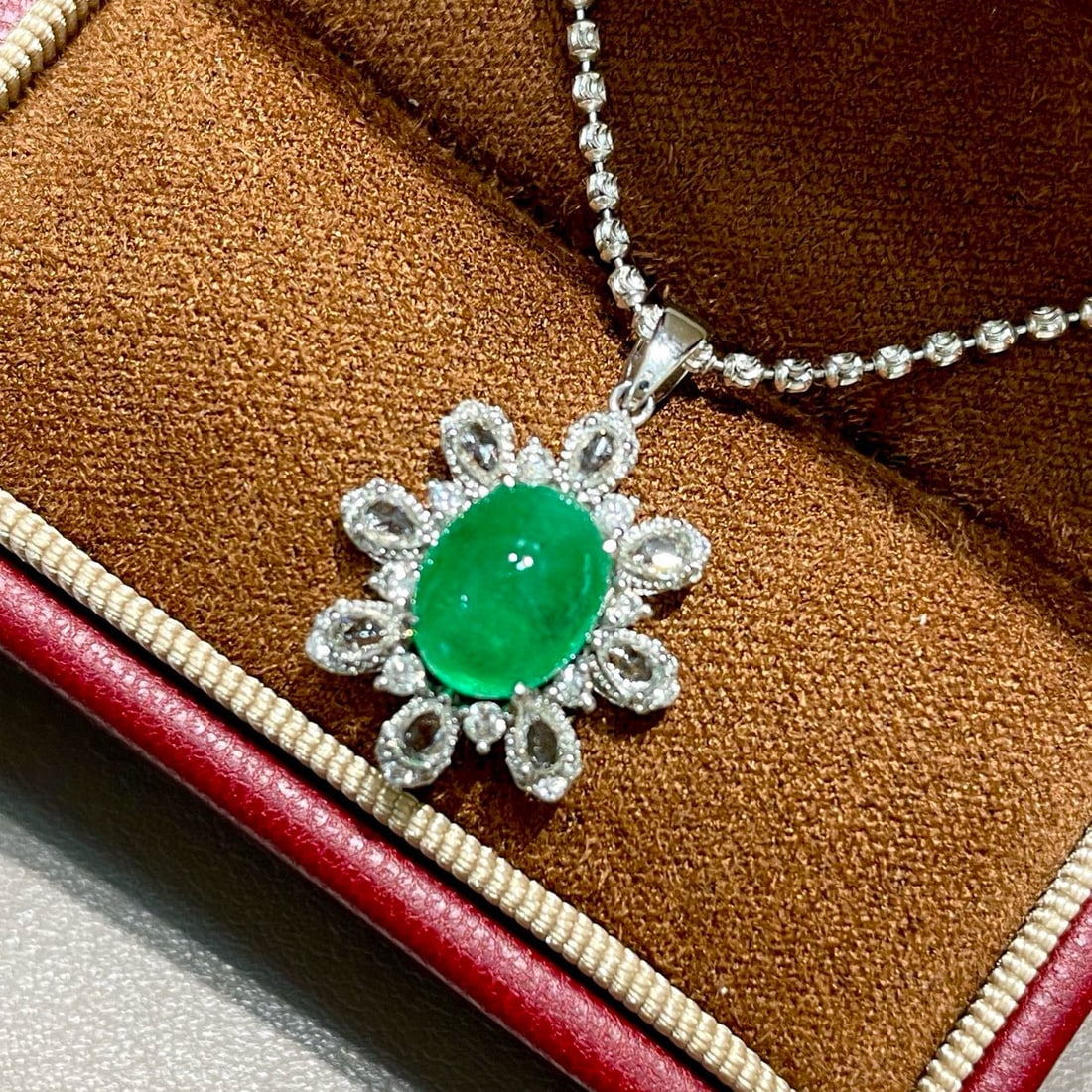 14k Gold 2 Ct Natural Emerald & Sapphire & Diamond Pendant( Without Chain ): Ref:230952134 // gold content:14k gold // main gemstone:emerald // shape:oval // carat weight:2ct // color:green // treatment:natural // // adjacent gemstone 2 : sapphire // shape:pear //