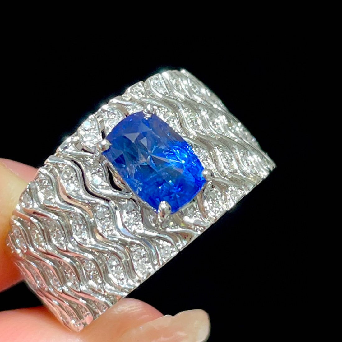 14k Gold 2 Ct Natural Sapphire & Diamond Ring - 2