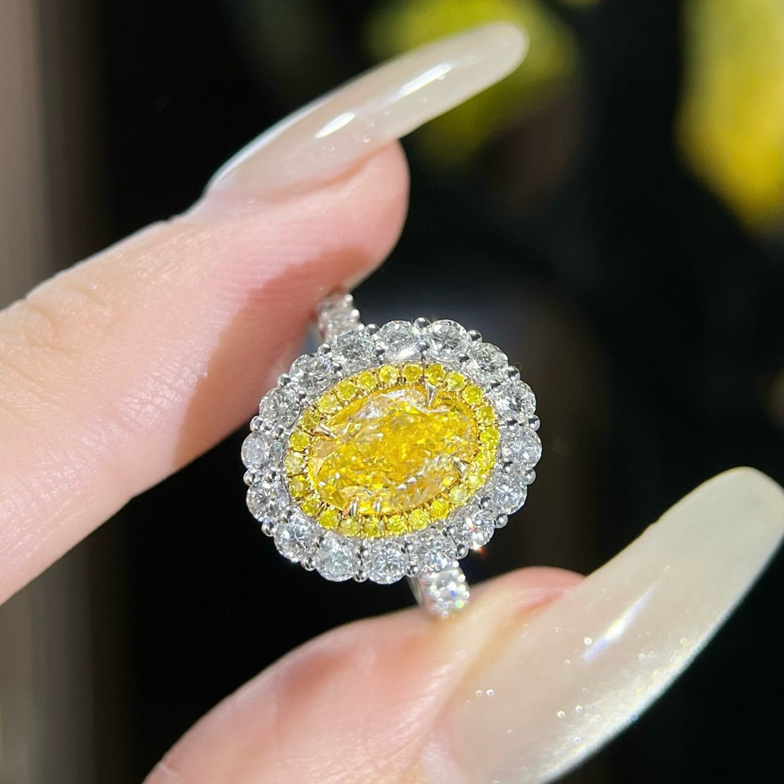 Gia Certified 14k Gold 2.73 Ctw Natural Yellow Diamond & Diamond Ring - 2