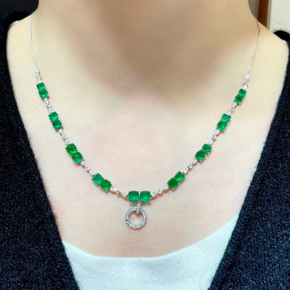 14k Gold 7.26 Ct Vivid Green Natural Emerald & Diamond & Sapphire Necklace - 7