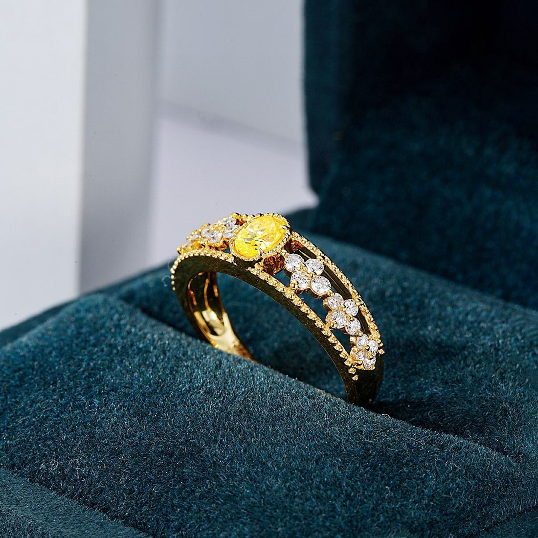 14k Gold 0.65 Ctw Natural Yellow Diamond & Diamond Ring - 5