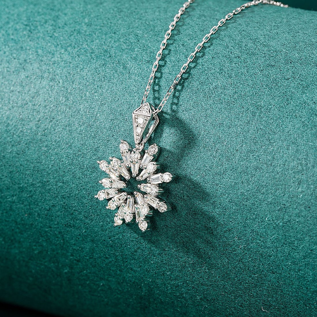 14k Gold 0.56 Ctw Natural H Diamond Pendant( Without Chain ) - 2