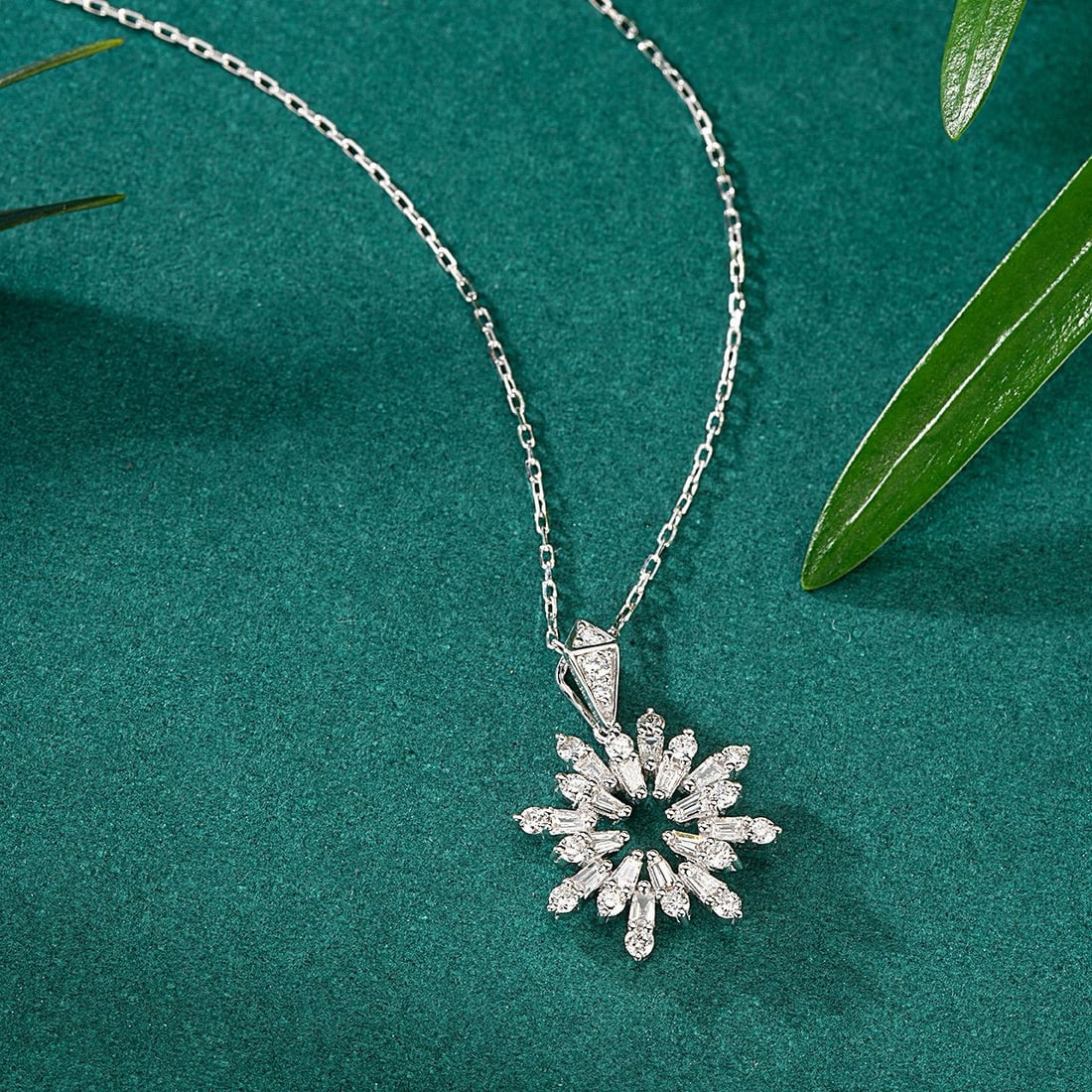 14k Gold 0.56 Ctw Natural H Diamond Pendant( Without Chain ) - 3