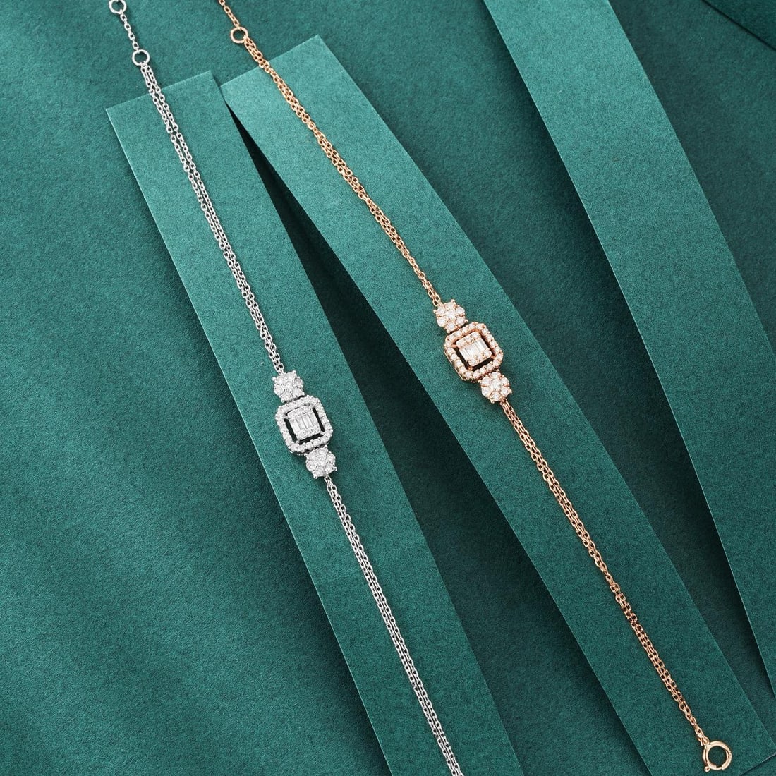 14k Gold 0.45 Ctw Natural H Diamond Bracelet: Ref:230952173 // gold content:14k gold // main gemstone:diamond // shape:baguette // carat weight:0. 06ct // clarity grade:vs-si // color:h // treatment:natural // // adjacent gemstone 2 : diamond