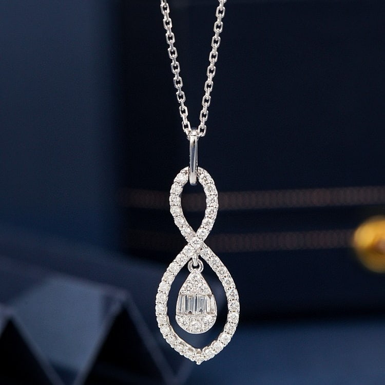 14k Gold 0.36 Ctw Natural H Diamond Pendant( Without Chain ): Ref:230952180 // gold content:14k gold // main gemstone:diamond // shape:baguette // carat weight:0. 06ct // clarity grade:vs-si // color:h // treatment:natural // // adjacent gemstone 2 : diamond