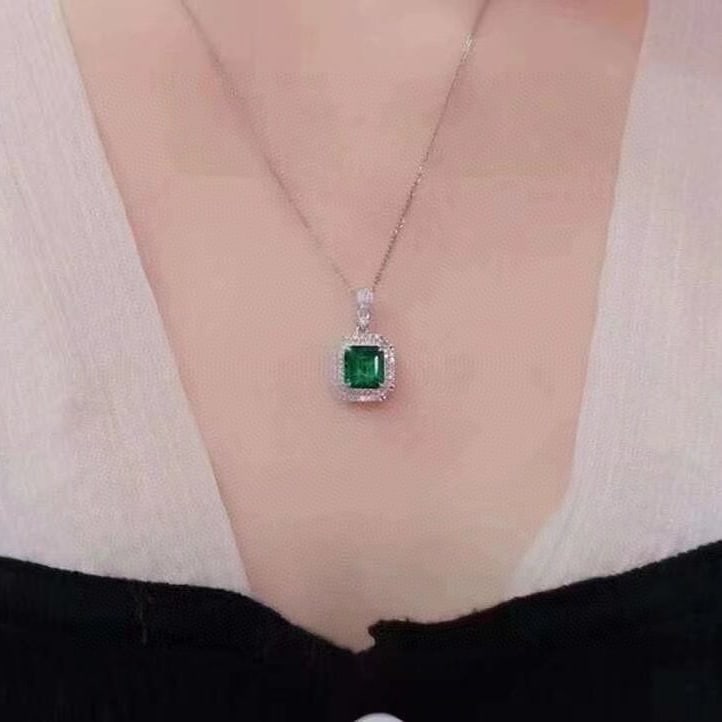 14k Gold 2.81 Ctw Vivid Green Natural Emerald & Diamond Pendant( Without Chain ) - 5